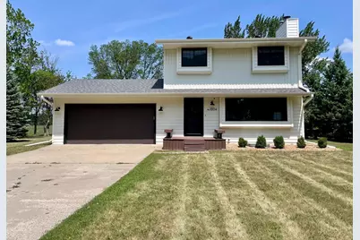 1004 63rd Avenue N, Moorhead, MN 56560 - Photo 1