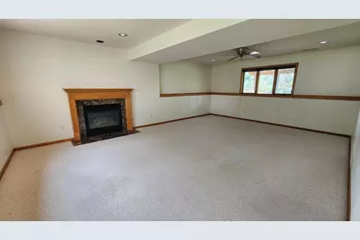 4608 Canterbury Court NW, Rochester, MN 55901 - Photo 15