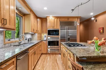 18677 Ponderosa Court, Eden Prairie, MN 55347 - Photo 21