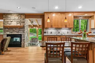 18677 Ponderosa Ct, Eden Prairie, MN 55347 - Photo 15