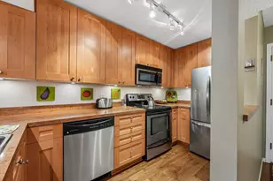 7520 Edinborough Way, Edina, MN 55435 - Photo 9