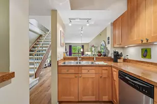 7520 Edinborough Way, Edina, MN 55435 - Photo 11