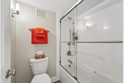 7520 Edinborough Way #2304, Edina, MN 55435 - Photo 17