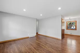 443 Cord Cir, New Brighton, MN 55112 - Photo 15