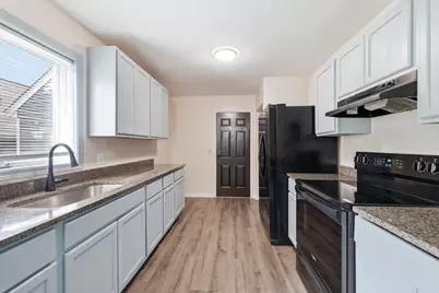 2613 Emerson Avenue N, Minneapolis, MN 55411 - Photo 13