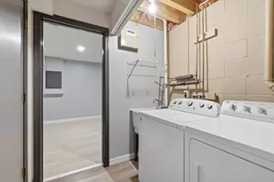 2613 Emerson Ave N, Minneapolis, MN 55411 - Photo 23