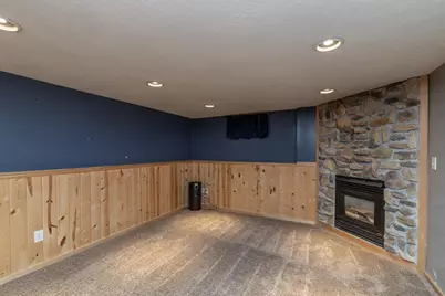 177 Lawrence Street S, Prescott, WI 54021 - Photo 25