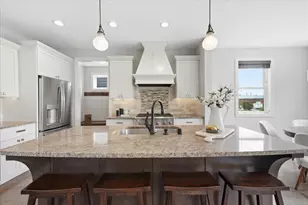 7495 Laurel Point, Golden Valley, MN 55426 - Photo 15