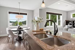 7495 Laurel Point, Golden Valley, MN 55426 - Photo 23