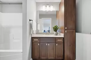 7495 Laurel Point, Golden Valley, MN 55426 - Photo 53