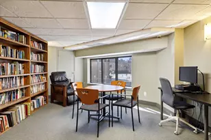 78 10th St E, Saint Paul, MN 55101 - Photo 37