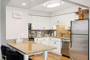 78 10th St E, Saint Paul, MN 55101 - Photo 13