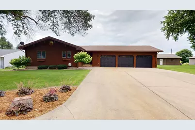2017 Highland Avenue, Albert Lea, MN 56007 - Photo 1