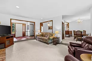 4657 Kent St, Shoreview, MN 55126 - Photo 7