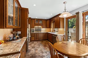 4657 Kent St, Shoreview, MN 55126 - Photo 11