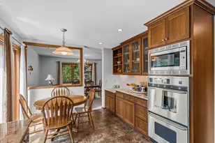 4657 Kent St, Shoreview, MN 55126 - Photo 13