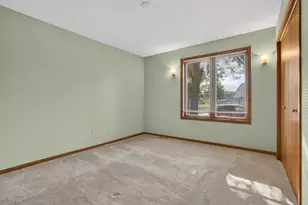 5216 Gemstone Ln NW, Rochester, MN 55901 - Photo 9