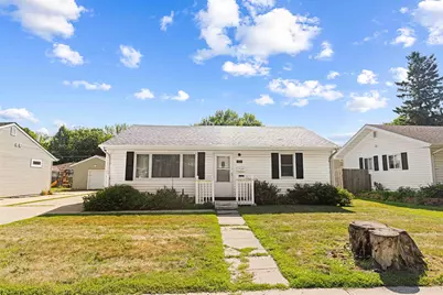 1624 4th Street S, Moorhead, MN 56560 - Photo 1