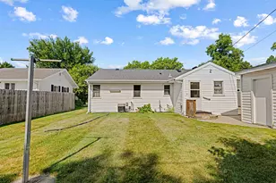 1624 4th St S, Moorhead, MN 56560 - Photo 25