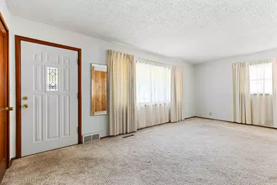 1624 4th Street S, Moorhead, MN 56560 - Photo 3