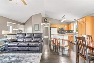 1655 10th Ave SE, Cambridge, MN 55008 - Photo 5