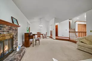 2522 S Windsor Ln, Woodbury, MN 55125 - Photo 9