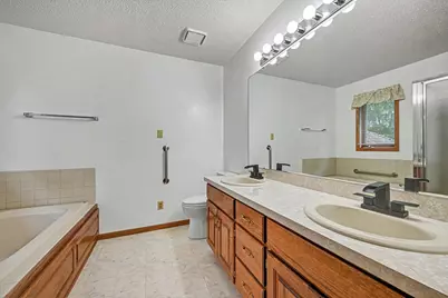 2522 S Windsor Lane, Woodbury, MN 55125 - Photo 25