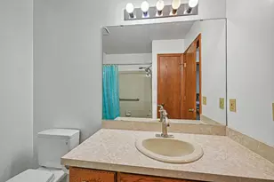 2522 S Windsor Ln, Woodbury, MN 55125 - Photo 23