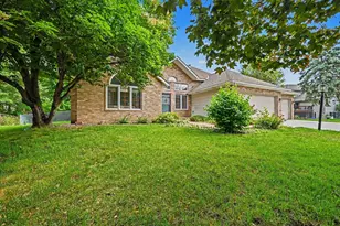 2522 S Windsor Ln, Woodbury, MN 55125 - Photo 3