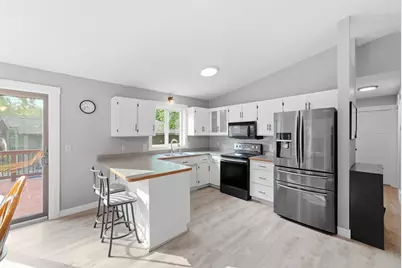 5652 W Oakes Drive, Saint Cloud, MN 56303 - Photo 5