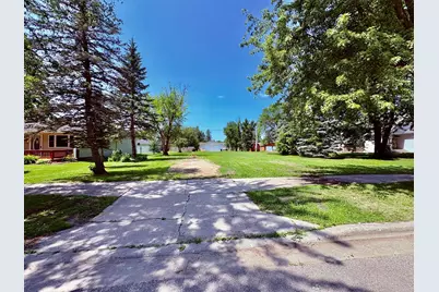 515 Main Avenue S, Baudette, MN 56623 - Photo 5