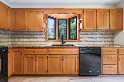 7238 Taffy Way, Eden Prairie, MN 55346 - Photo 5