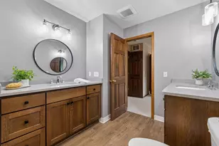 260 Mountain Way, Chanhassen, MN 55317 - Photo 29
