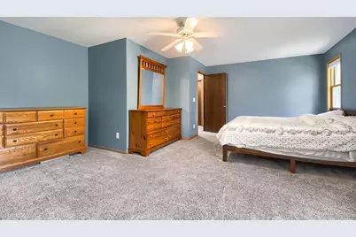 10439 Thrush Street NW, Coon Rapids, MN 55433 - Photo 15