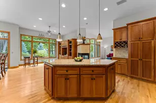 18004 Jacquard Path, Lakeville, MN 55044 - Photo 5
