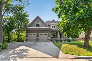 2635 Nathan Ln N, Plymouth, MN 55441 - Photo 75