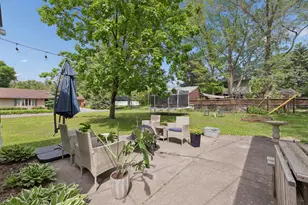 133 Ridgewood Dr, Hopkins, MN 55343 - Photo 19