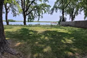 2375 Cottonwood Lake Dr, Windom, MN 56101 - Photo 9