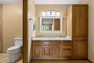 3801 W 98th St, Bloomington, MN 55431 - Photo 21