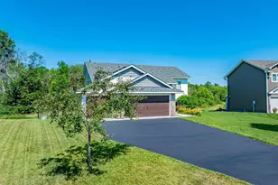 1635 Hidden Trail, Mayer, MN 55360 - Photo 3