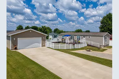 4211 Daffodil Ave SE, Rochester, MN 55904 - Photo 1