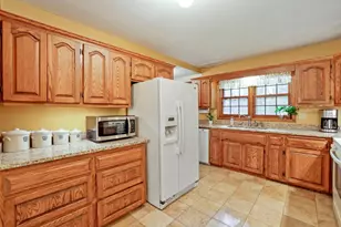 9905 Brent Ave, Inver Grove Heights, MN 55077 - Photo 11