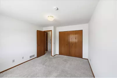 4029 Silver Lake Rd NE, Saint Paul, MN 55421 - Photo 15