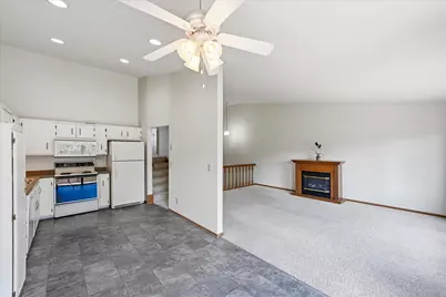 4029 Silver Lake Rd NE, Saint Paul, MN 55421 - Photo 9