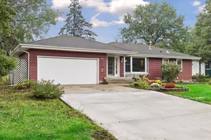 2501 80th Ave N, Brooklyn Park, MN 55444 - Photo 9