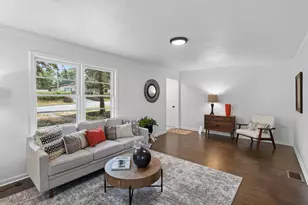 837 McKnight Rd N, Saint Paul, MN 55119 - Photo 3