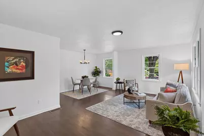 837 McKnight Road N, Saint Paul, MN 55119 - Photo 1
