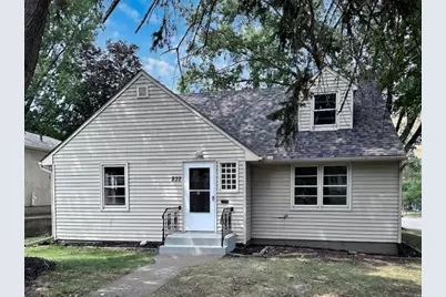 837 McKnight Road N, Saint Paul, MN 55119 - Photo 1