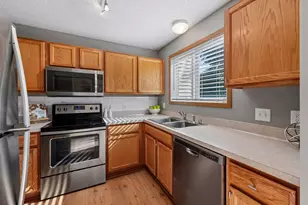 7764 Arboretum Village, Chanhassen, MN 55317 - Photo 5