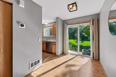 7764 Arboretum Village, Chanhassen, MN 55317 - Photo 7